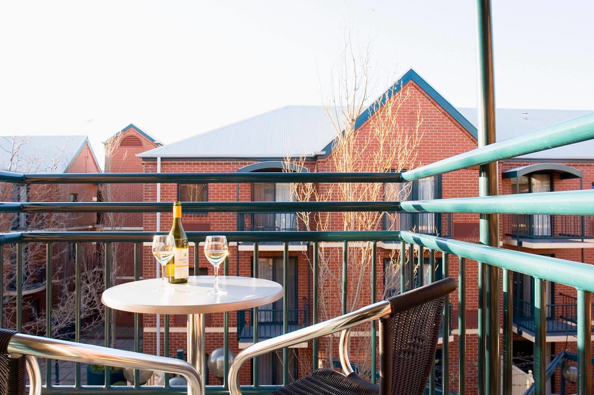 Breakfree Adelaide Aparthotel Exteriör bild